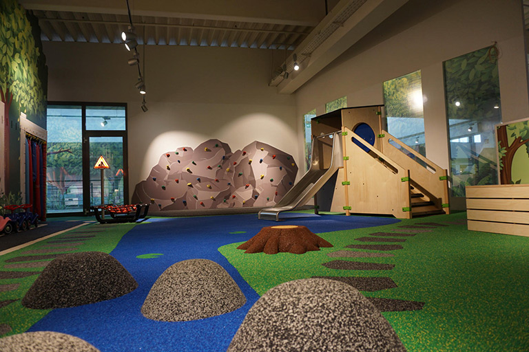 Indoor playground Möbel Hesse | IKC Retail