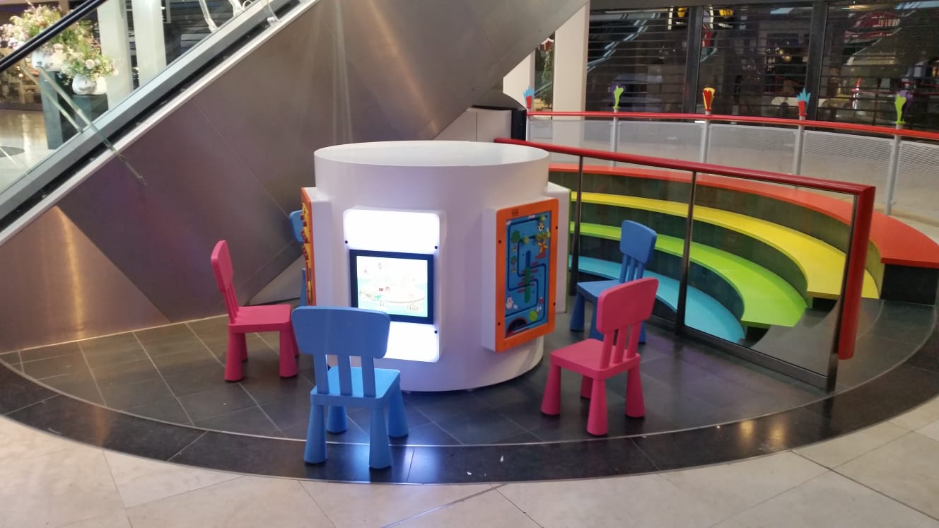 IKC-Spielecke für Kinder im Einkaufszentrum Alexandrium in Rotterdam