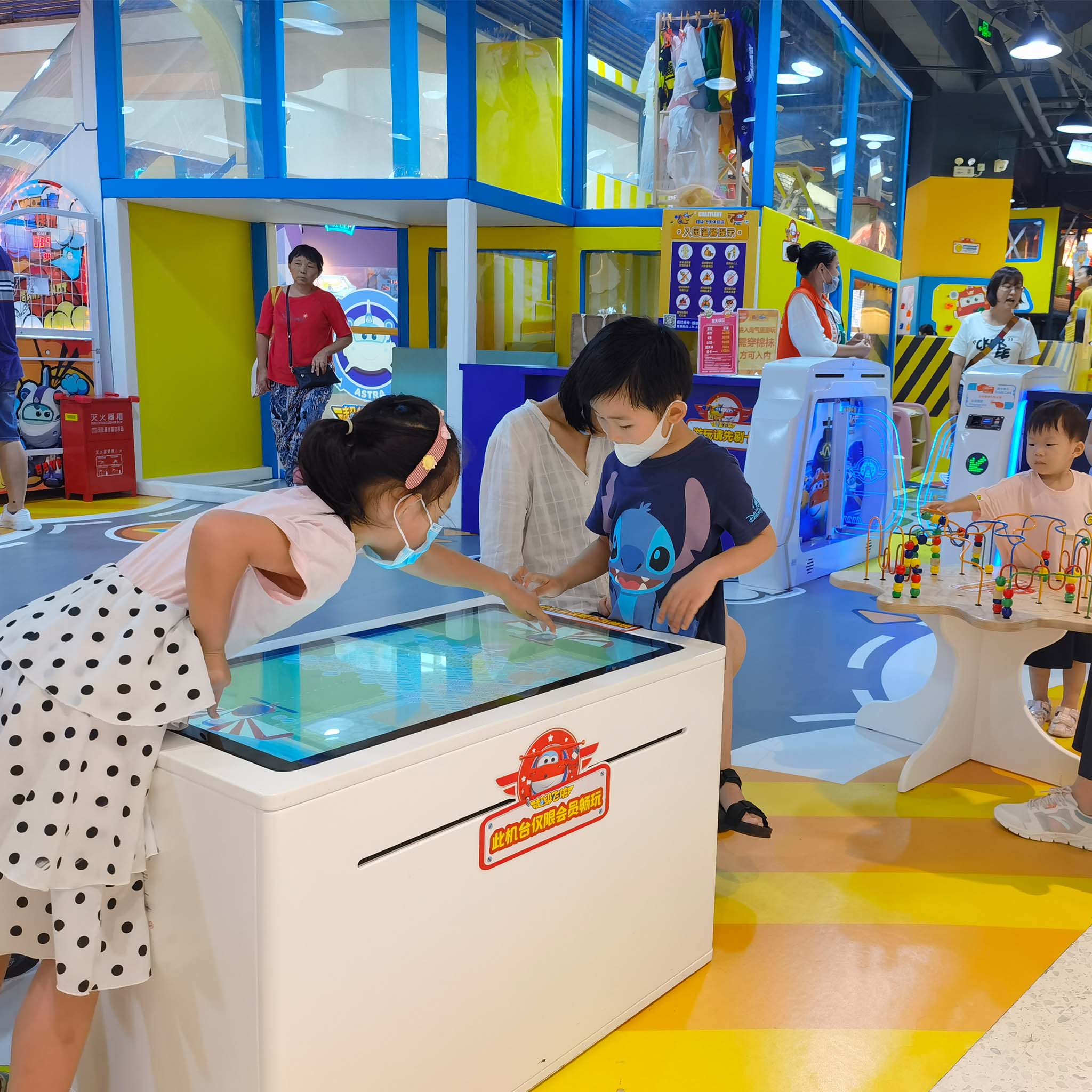 Super Wings kids club in Xintian 360 Plaza Shanghai Super Wings kids club in Xintian 360 Plaza Shanghai