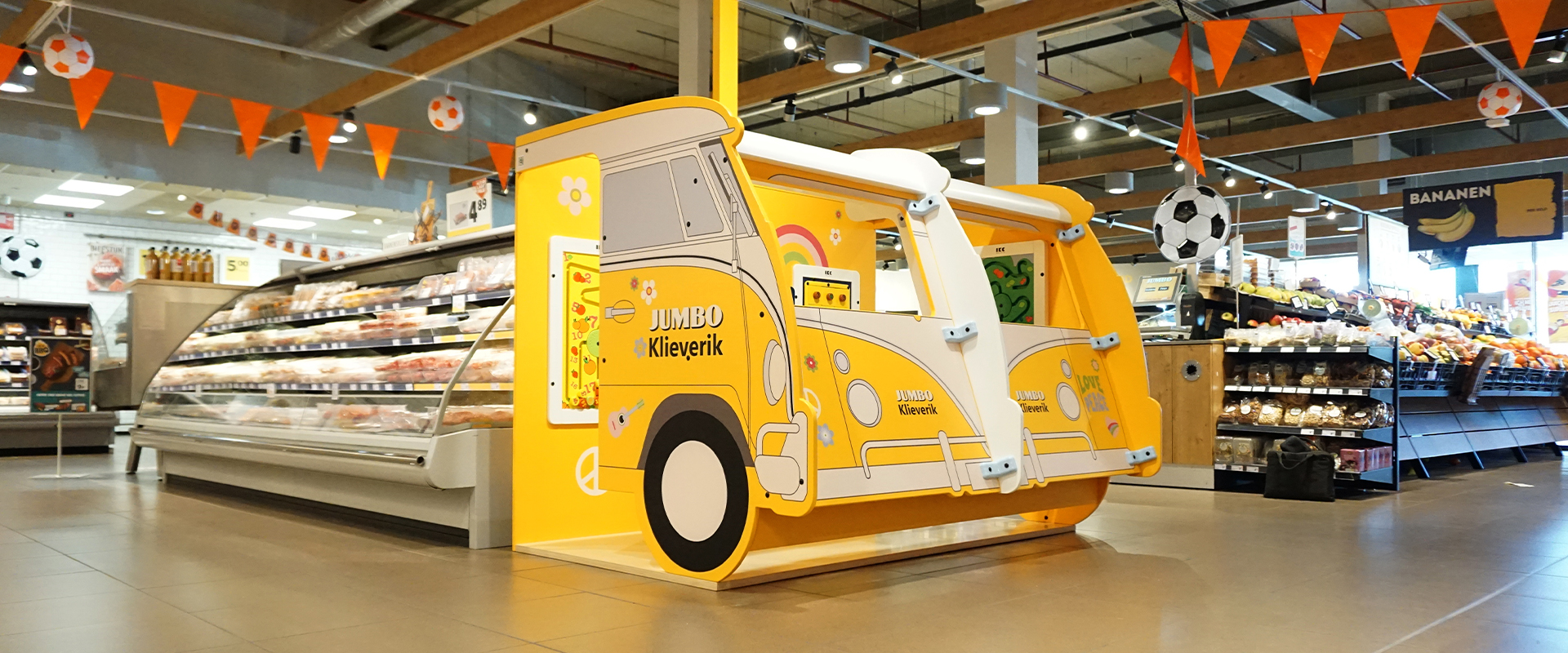 Spielen bei Jumbo Klieverik Hengelo mit einer maßgeschneiderten IKC-Spielanlage Spielen bei Jumbo Klieverik Hengelo mit einer maßgeschneiderten IKC-Spielanlage