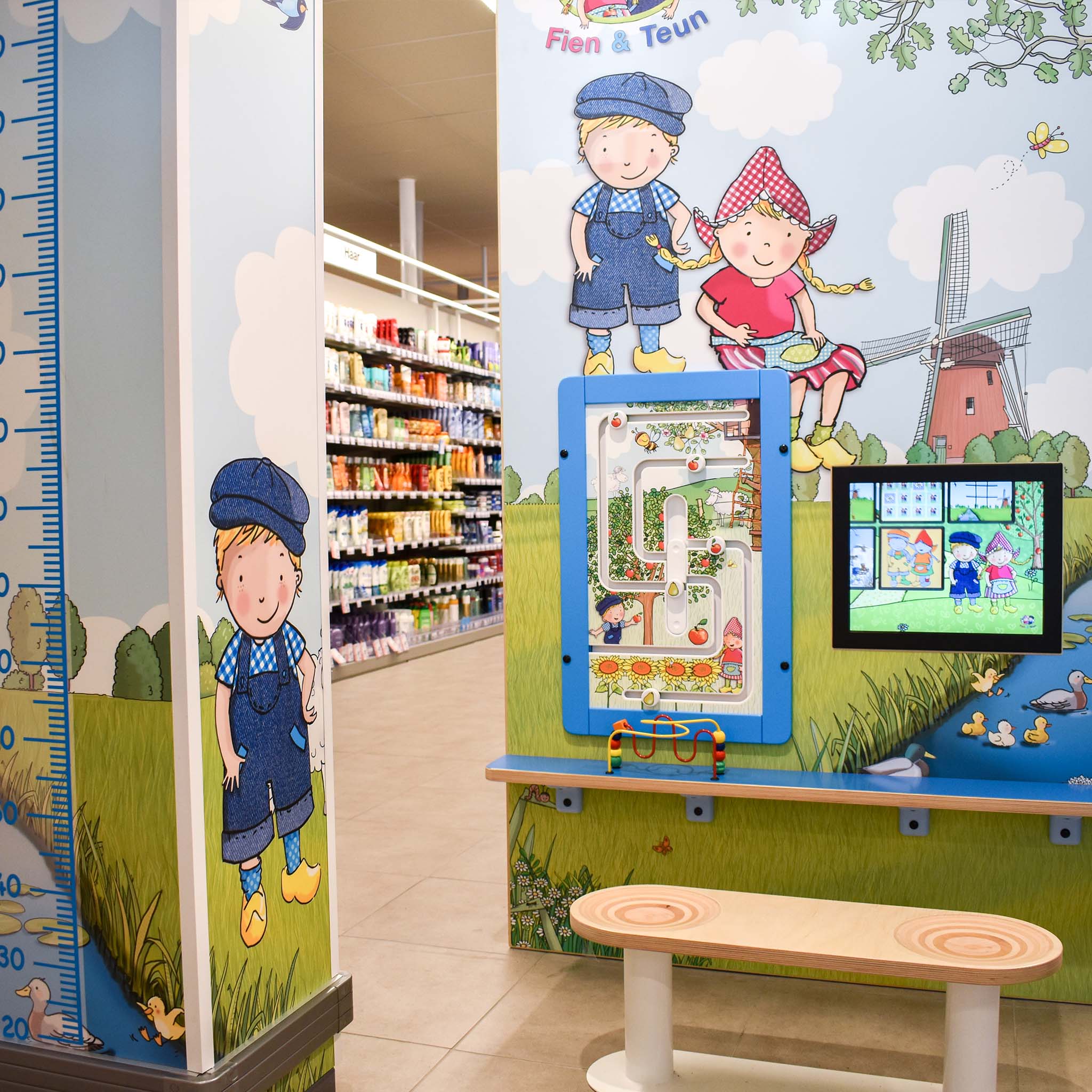 supermarkt Albert Heijn speelhoek in Maldegem met Fien en Teun supermarkt Albert Heijn speelhoek in Maldegem met Fien en Teun
