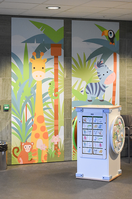 IKC speelhoek met safari jungle thema bij medisch centrum Zuyderland Ziekenhuis IKC speelhoek met safari jungle thema bij medisch centrum Zuyderland Ziekenhuis