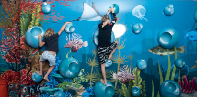 Inspirierende Kletterwand für Kinder Inspirierende Kletterwand für Kinder