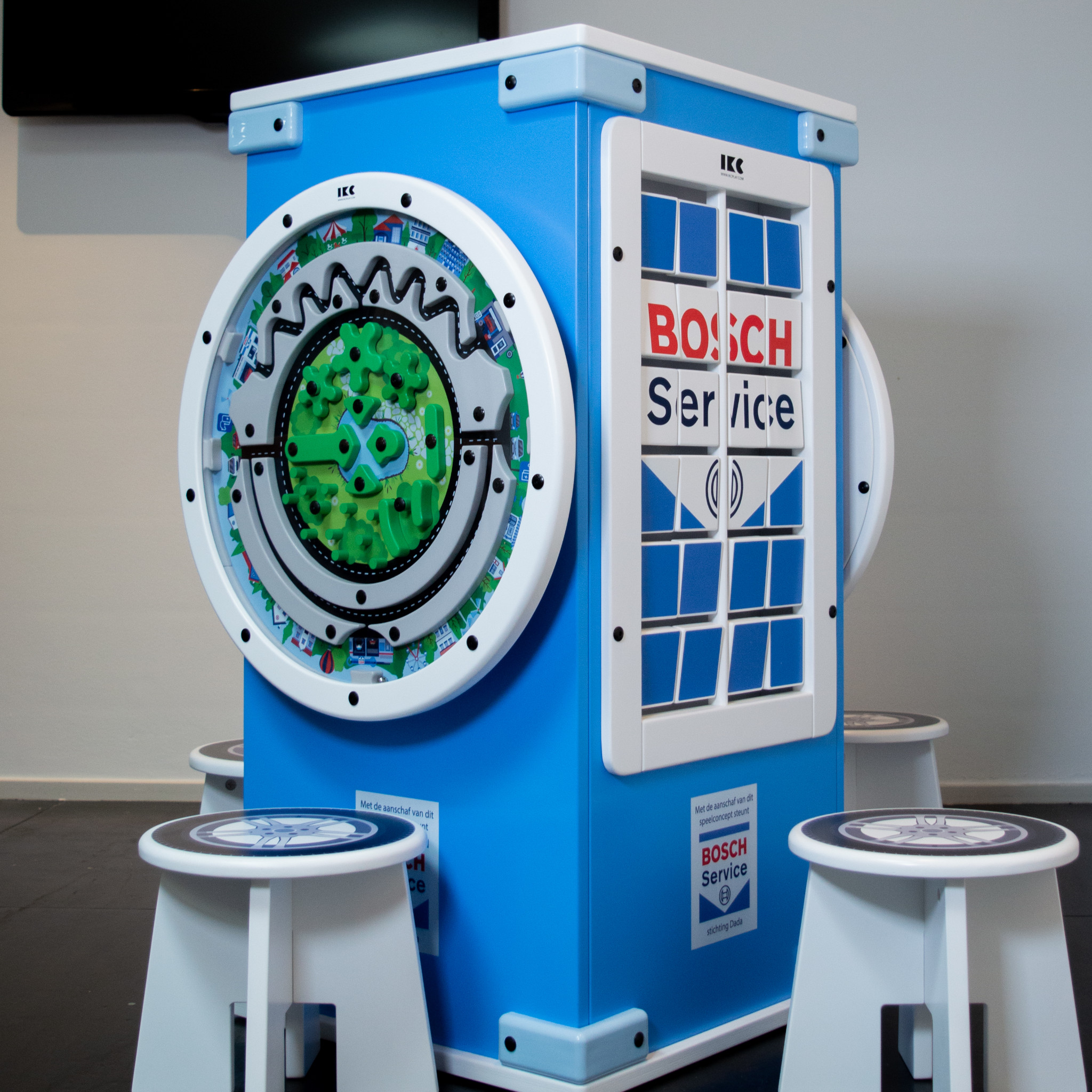 speeltoren voor kinderen met verschillende wandspellen speeltoren voor kinderen met verschillende wandspellen